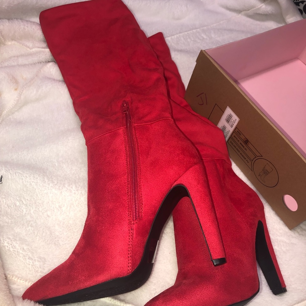Red Suede Boots ! - Picture 2 of 5